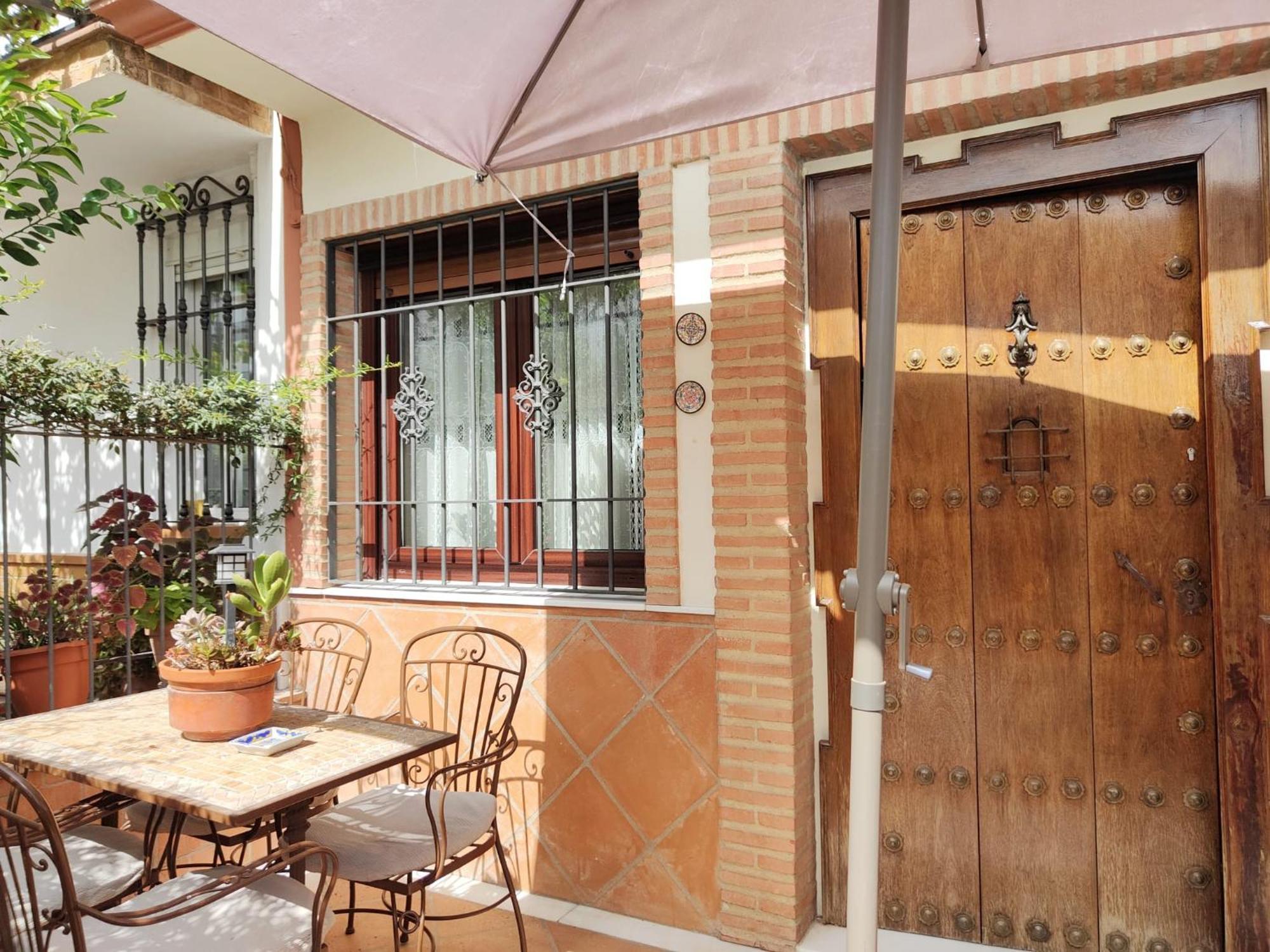 Casa Aguilar